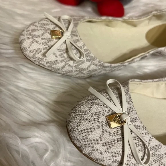 Michael kors flats brand new authentic - Picture 2 of 3